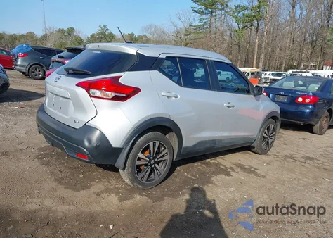 2018 Nissan Kicks Sv z USA, uszkodzony, nr VIN 3N1CP5CU0JL536944